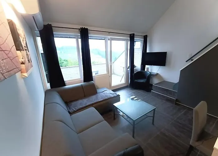 Le Havre Du Circuit / Triplex Avec Sauna * Malmedy